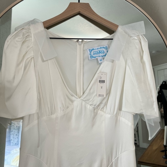 Mare Mare V-Neck Bow Flutter-Sleeve Organza Slip Dress - Picture 5 of 5